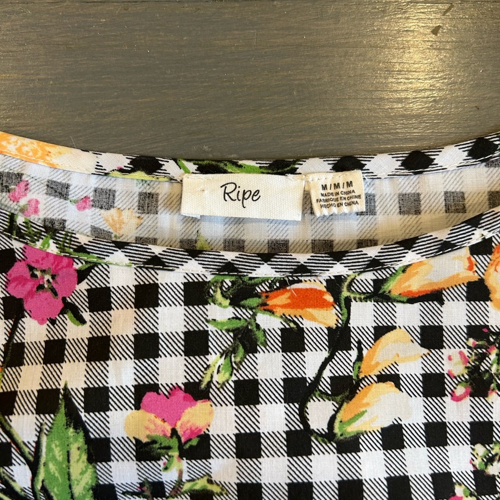 Ripe Black and White Floral Check top